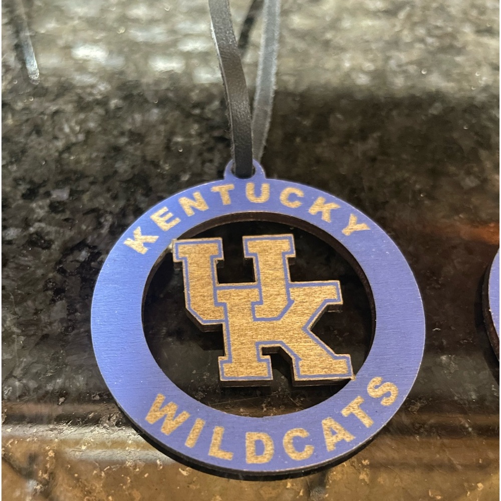 Kentucky Wildcats Wooden Team Necklace